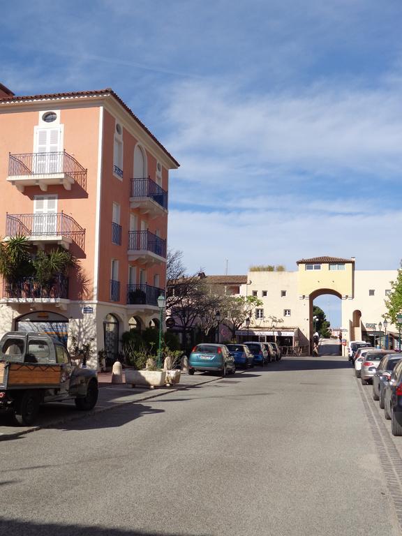 Apartment Port Grimaud Exterior photo